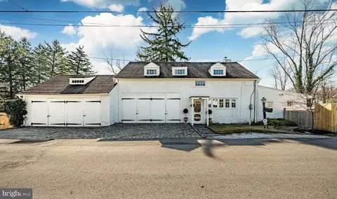 3004 Park Ave, Lafayette Hill, PA 19444