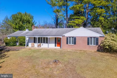 1111 Hagues Mill Rd, Ambler, PA 19002