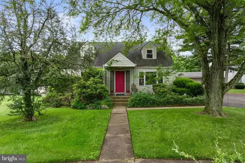 2780 E County Line Rd, Hatboro, PA 19040
