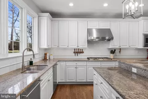 Kitchen - 815 Brower Rd, Wayne, PA 19087 photo 2 of 4