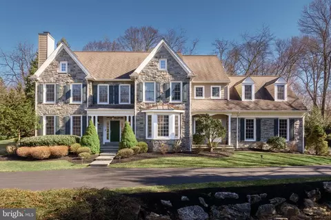 815 Brower Rd, Wayne, PA 19087