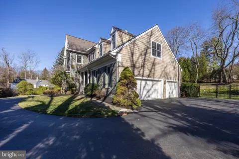 Exterior - 815 Brower Rd, Wayne, PA 19087 photo 9 of 12