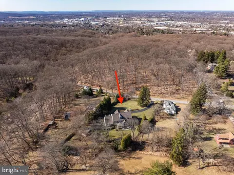 View/Area - 815 Brower Rd, Wayne, PA 19087 photo 6 of 7