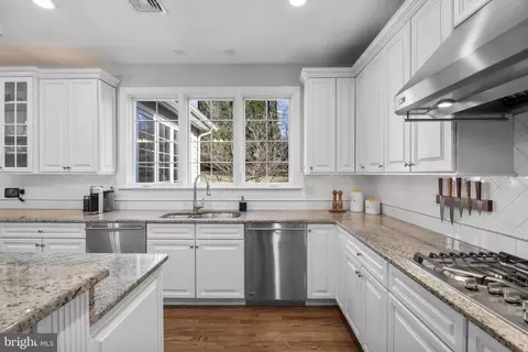 Kitchen - 815 Brower Rd, Wayne, PA 19087 photo 4 of 4