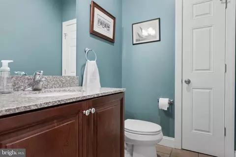 Entry Way - 815 Brower Rd, Wayne, PA 19087 photo 4 of 5