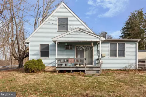 1737 Hendricks Rd, Harleysville, PA 19438