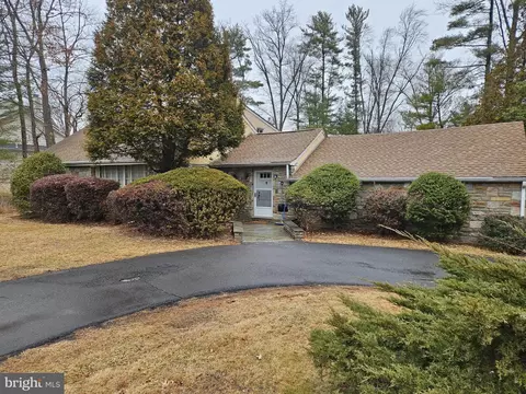 1130 Mckean Rd, Ambler, PA 19002