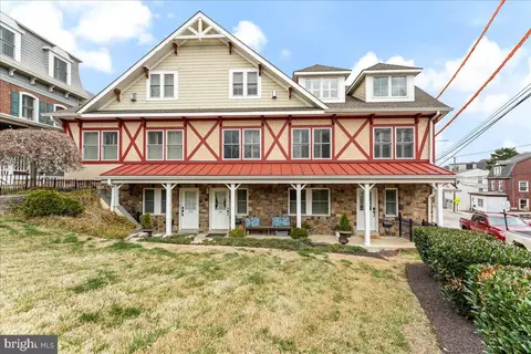 218 Ford St, Conshohocken, PA 19428