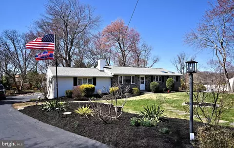 23 Ashwood Ln, Eagleville, PA 19403