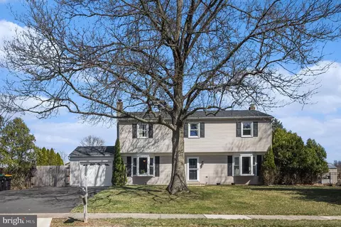 1895 Rampart Ln, Lansdale, PA 19446