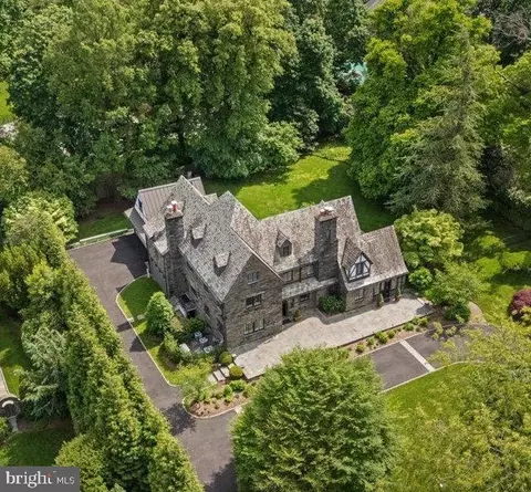 304 Brentford Rd, Haverford, PA 19041