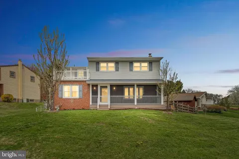 16 Westwood Cir, Plymouth Meeting, PA 19462