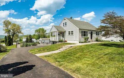 1583 Gilbertsville Rd, Pottstown, PA 19464