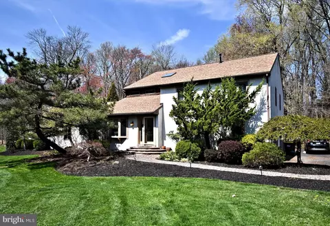 12 Virginia Ln, Horsham, PA 19044