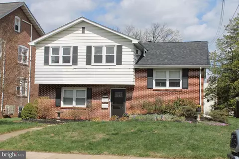 121 E 5th St, Lansdale, PA 19446