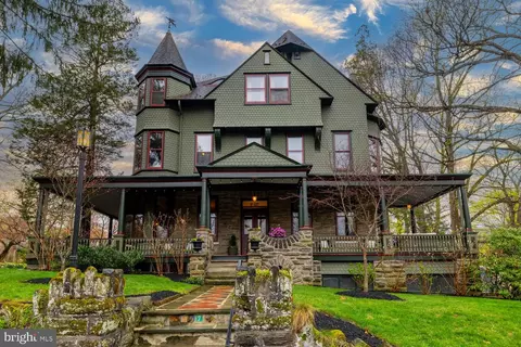 157 Fernbrook Ave, Wyncote, PA 19095