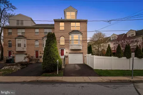 820 Spring Mill Ave, Conshohocken, PA 19428