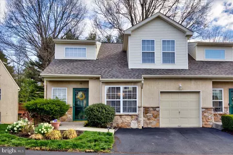 35 Stuart Dr #35, Norristown, PA 19401