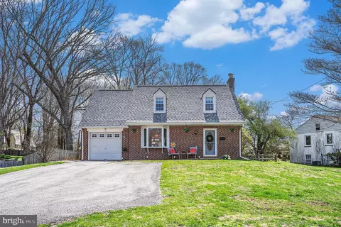 19 Beryl Rd, Cheltenham, PA 19012