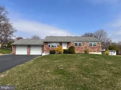 604 Baldwin Ave, Norristown, PA 19403