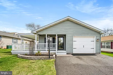 402 Village Way, Royersford, PA 19468