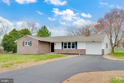 263 Hunsberger Ln, Harleysville, PA 19438