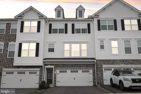 228 Cadence Ct, Collegeville, PA 19426