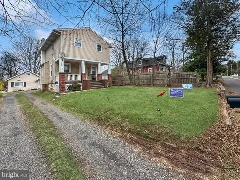 3925 Mill Rd, Collegeville, PA 19426