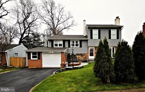1365 Fitzwatertown Rd, Abington, PA 19001