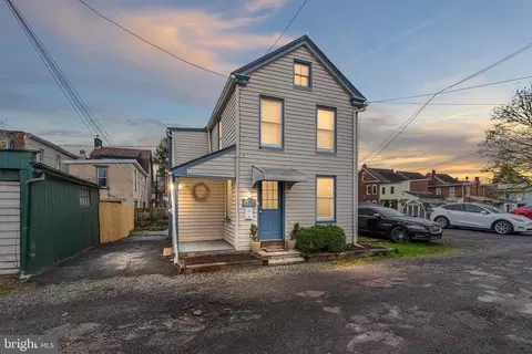 45 E 3rd St, Pottstown, PA 19464