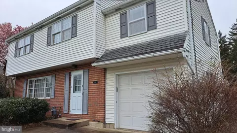 916 Township Line Rd, Plymouth Meeting, PA 19462
