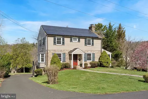 215 Rech Ave, Oreland, PA 19075
