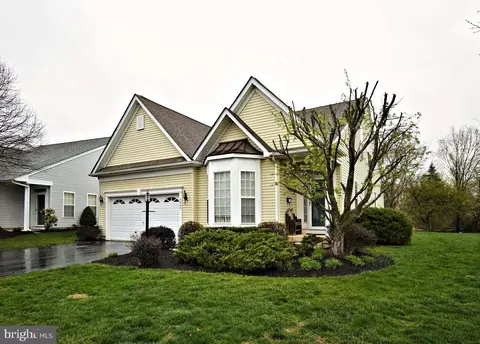 3865 Somerset Dr, Collegeville, PA 19426