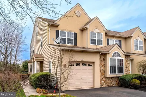 93 Arbor Cir, Colmar, PA 18915