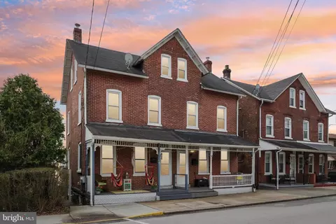 101 N 3rd Ave, Royersford, PA 19468