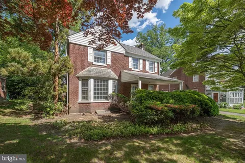 7411 Elizabeth Rd, Elkins Park, PA 19027