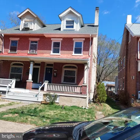 129 Walnut St, Mont Clare, PA 19453
