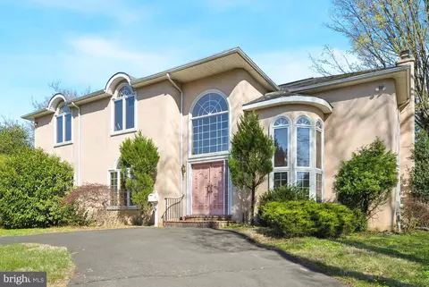 2251 Packard Ave, Huntingdon Valley, PA 19006