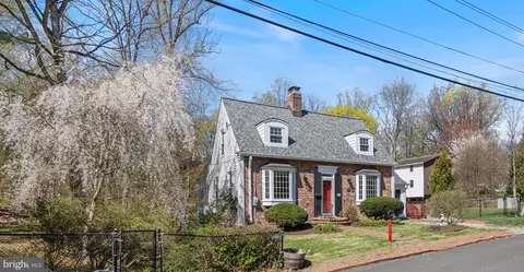 13 Greenwood Pl, Wyncote, PA 19095