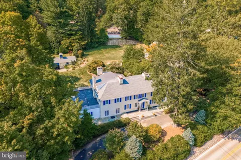 2314 Valley Rd, Huntingdon Valley, PA 19006