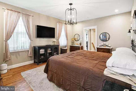 Bedroom - 439 Crescent Rd, Wyncote, PA 19095 photo 3 of 9