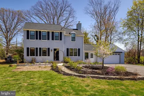 4024 Joshua Rd, Lafayette Hill, PA 19444