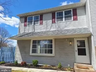 721 W Girard Ave, Lansdale, PA 19446