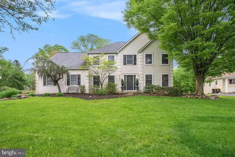 1580 Jennifer Ln, Blue Bell, PA 19422
