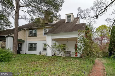 698 Beacom Ln, Merion Station, PA 19066