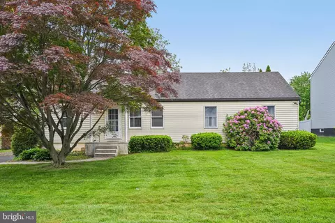 425 Arbutus Ave, Horsham, PA 19044