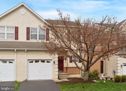 943 Cholet Dr, Collegeville, PA 19426