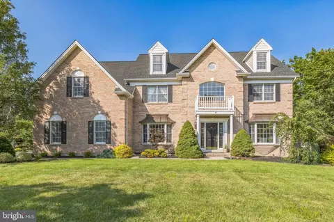 1361 Landis Dr, North Wales, PA 19454