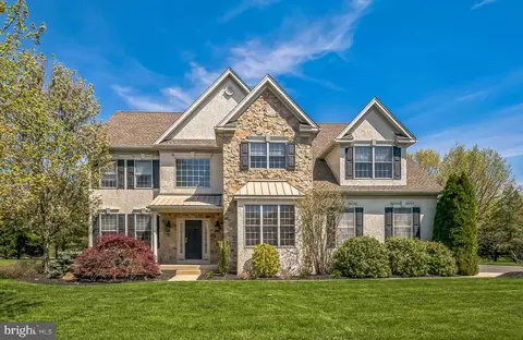 310 Ponderosa Ln, Ambler, PA 19002