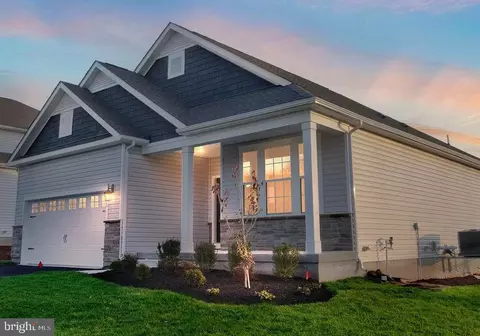 127 Forage Cir, Pottstown, PA 19464